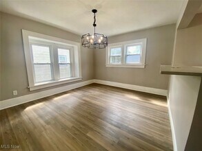 1062 Pitkin Ave in Akron, OH - Building Photo - Building Photo