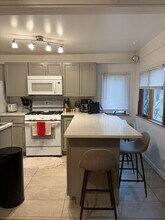 1106 Packard St in Ann Arbor, MI - Building Photo - Building Photo