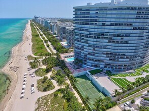 9601 Collins Ave, Unit 505 in Bal Harbour, FL - Building Photo - Building Photo