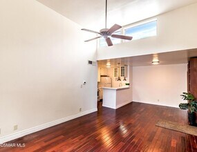 18645 Hatteras St, Unit 237 in Los Angeles, CA - Building Photo - Building Photo