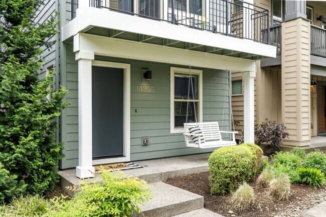 14255 SW Burlwood Ln in Beaverton, OR - Building Photo - Building Photo