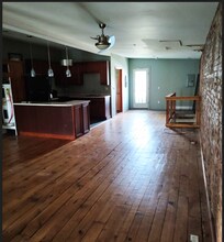 105 E Main St, Unit Unit 3 in Lock Haven, PA - Foto de edificio - Building Photo