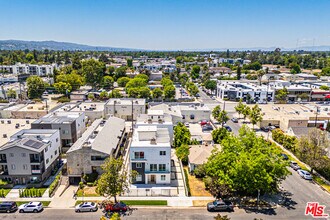 5251 Agnes Ave in Los Angeles, CA - Building Photo - Building Photo