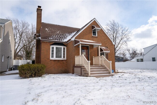 4097 Bailey Ave in Buffalo, NY - Building Photo - Building Photo