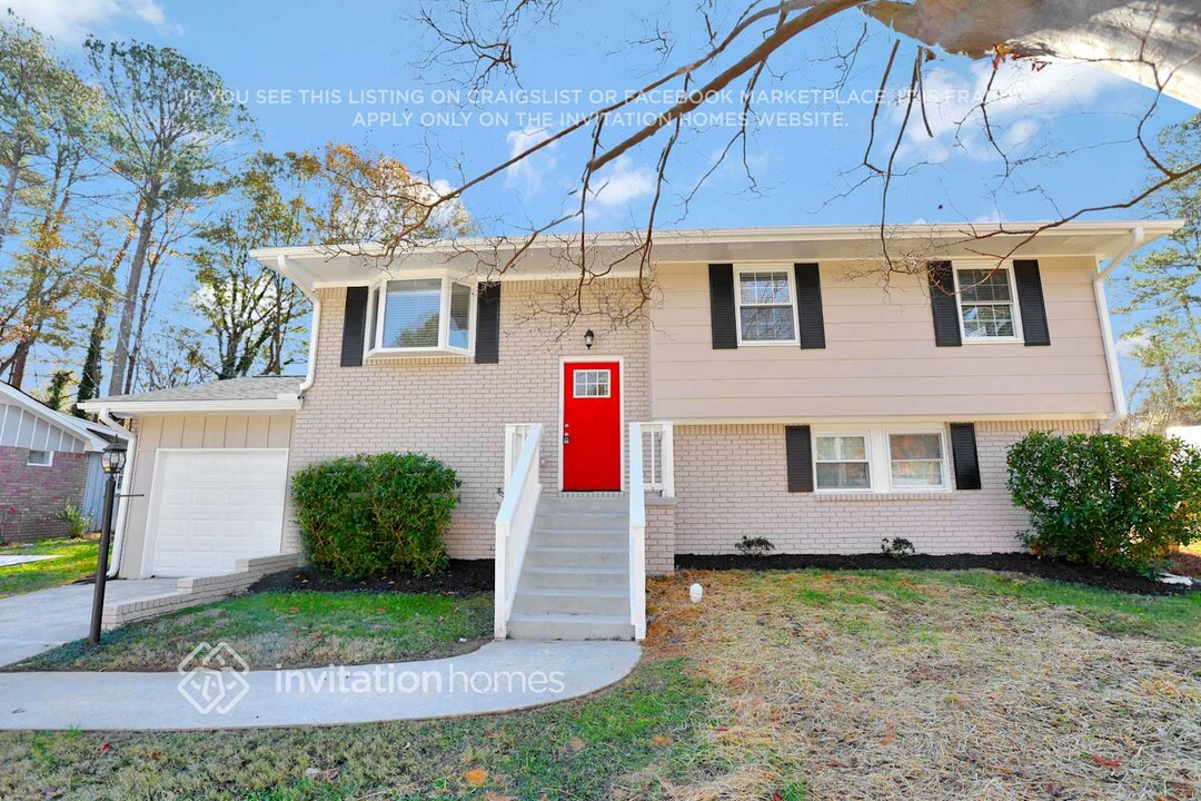 3645 Castle Rock Way in Tucker, GA - Foto de edificio