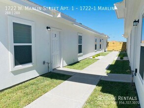1722 W Marlin St in Pharr, TX - Building Photo - Building Photo
