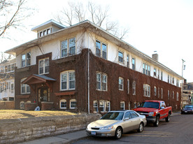 1696 Ashland Ave Apartments