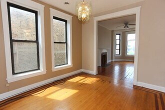 1400 W Erie St, Unit 3 in Chicago, IL - Building Photo - Building Photo