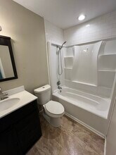 108 Drummond Pl in Cary, NC - Building Photo - Building Photo