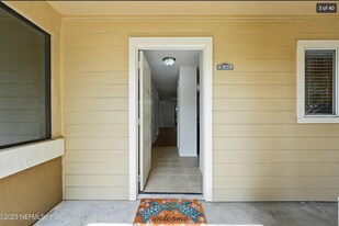 25 Arbor Club Dr in Palm Valley, FL - Building Photo