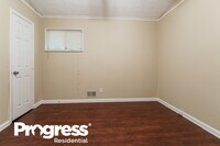 2351 Pinewood Dr photo'