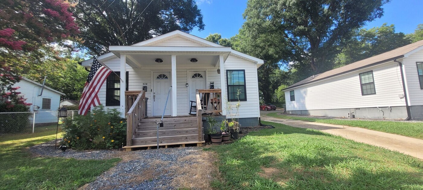 530-530 N Church St in Mooresville, NC - Building Photo