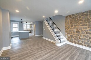 3104 Stirling St in Philadelphia, PA - Building Photo