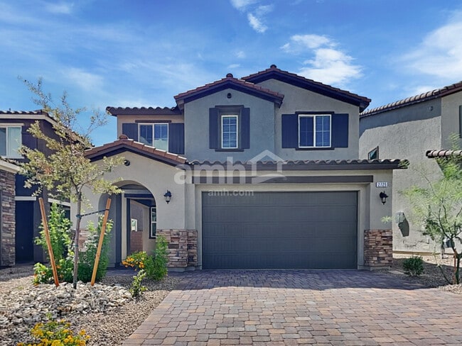 2725 Fierce Star Ave