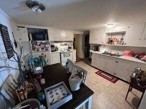 25 Park Ave-Unit -2 in Claremont, NH - Building Photo - Building Photo