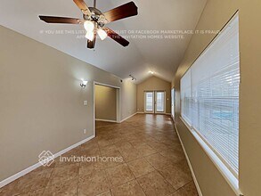 2310 Sunderland Rd in Maitland, FL - Foto de edificio - Building Photo