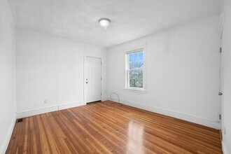 276 Fayette St in Quincy, MA - Building Photo - Building Photo