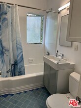 1001 S Sierra Bonita Ave in Los Angeles, CA - Building Photo - Building Photo