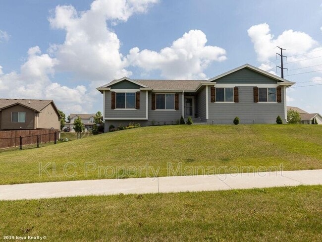 property at 1646 Rutherford Ct SW