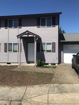 993 Bennett Ln in Eugene, OR - Building Photo