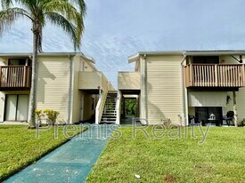 123 Loblolly Ct in Oldsmar, FL - Building Photo