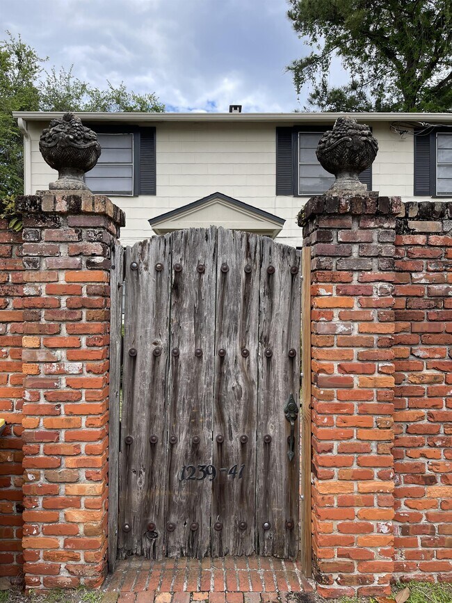 1239 Donald St in Jacksonville, FL - Building Photo - Building Photo