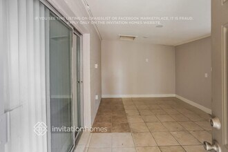 5726 N 46th Ave in Glendale, AZ - Foto de edificio - Building Photo