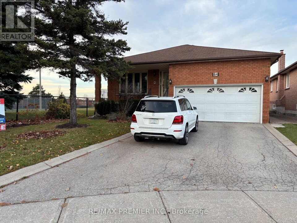 84 Marieta St in Vaughan, ON - Building Photo