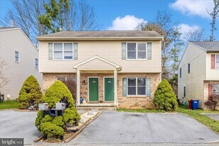 1552 Crest View Ave in Hagerstown, MD - Building Photo