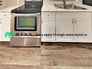 14602 Portland Ave SW-Unit -Apt C in Lakewood, WA - Building Photo - Building Photo