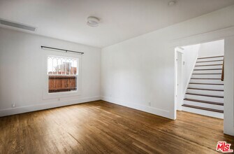 1022 N Marengo Ave in Pasadena, CA - Building Photo - Building Photo