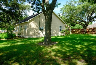 9323 Gene St in Needville, TX - Building Photo - Building Photo