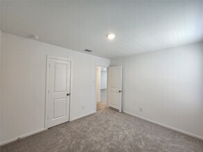 6014 Standpiper Lp in Baytown, TX - Building Photo - Building Photo