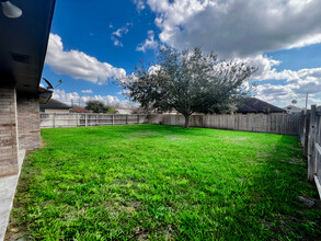 17366 Sunchase Cir in Harlingen, TX - Building Photo - Building Photo