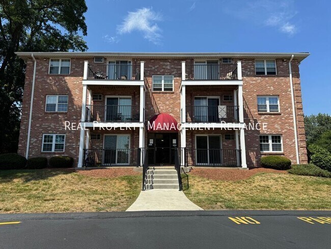 2 Karen Cir in Billerica, MA - Building Photo - Building Photo