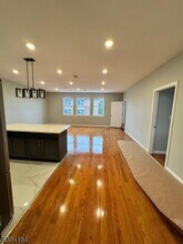 61 N Grove St in East Orange, NJ - Building Photo - Building Photo