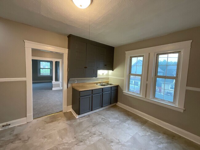 3210 Louisiana Ave in Cleveland, OH - Building Photo - Building Photo