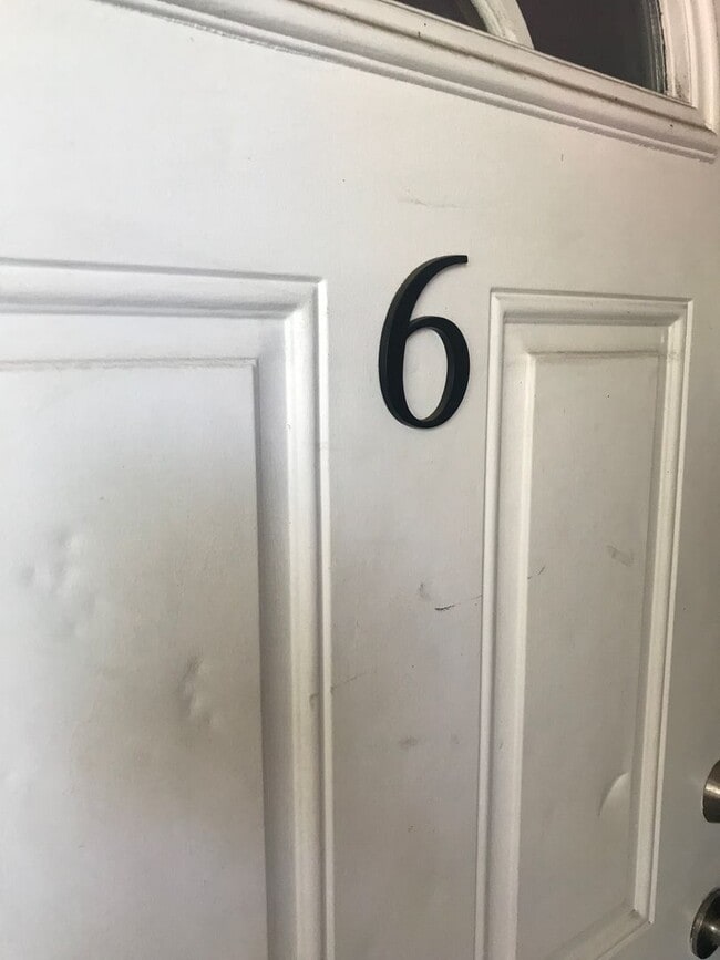 10208-10212 Tujunga Canyon Blvd in Los Angeles, CA - Building Photo - Building Photo