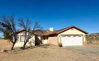 3015 N Alpha St in Kingman, AZ - Foto de edificio - Building Photo