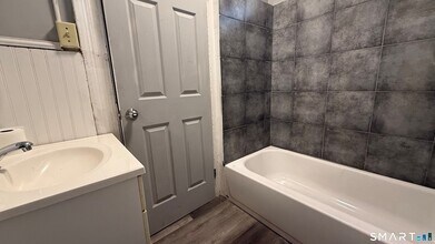 500 Carroll Ave in Bridgeport, CT - Building Photo - Building Photo