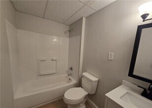 239 Washington Ave in Providence, RI - Building Photo - Building Photo