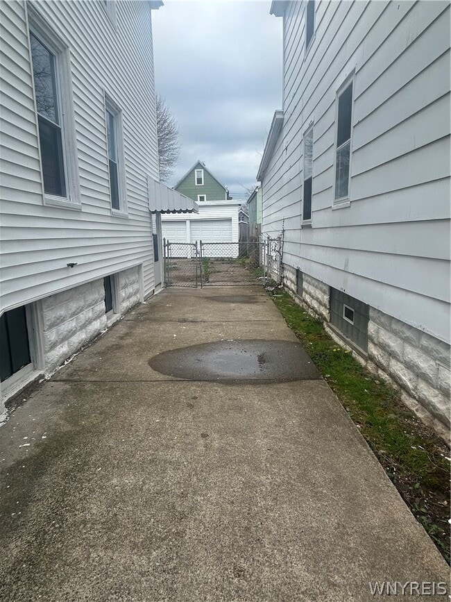 411 Cambridge Ave in Buffalo, NY - Building Photo - Building Photo