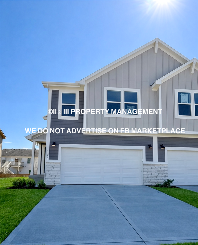 property at 1323 S 4th St E