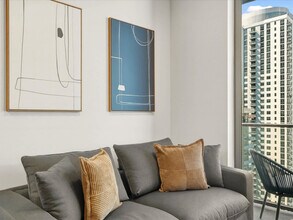 121 NE 5th St, Unit SI ID1468395P in Miami, FL - Building Photo - Building Photo