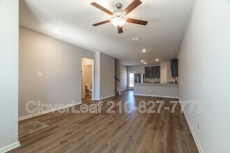 9223 Foxing Blf in Converse, TX - Building Photo - Building Photo