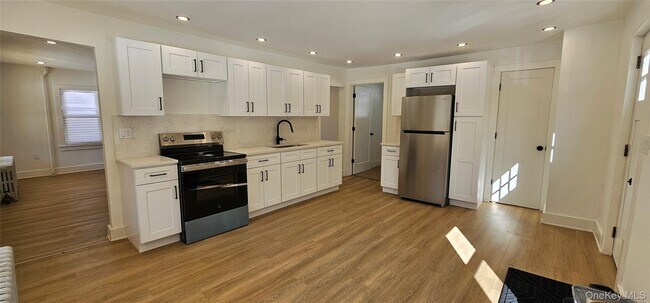 1240 Co Rd 23 in Narrowsburg, NY - Building Photo - Building Photo