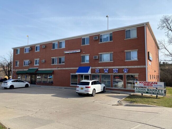 property at 624 S Gilbert St