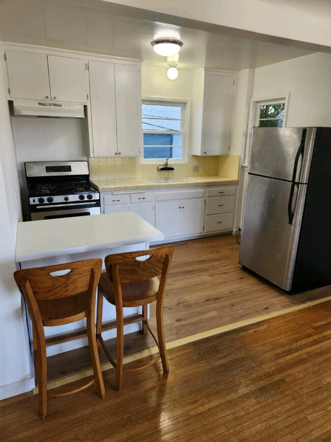 1147 W 11th St, Unit #1147 in San Pedro, CA - Building Photo - Building Photo