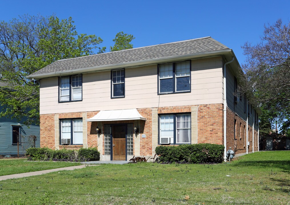 4209 Junius St in Dallas, TX - Foto de edificio