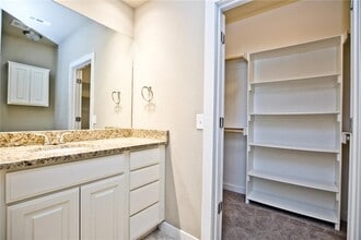 2304 SW Juniper Ave in Bentonville, AR - Building Photo - Building Photo